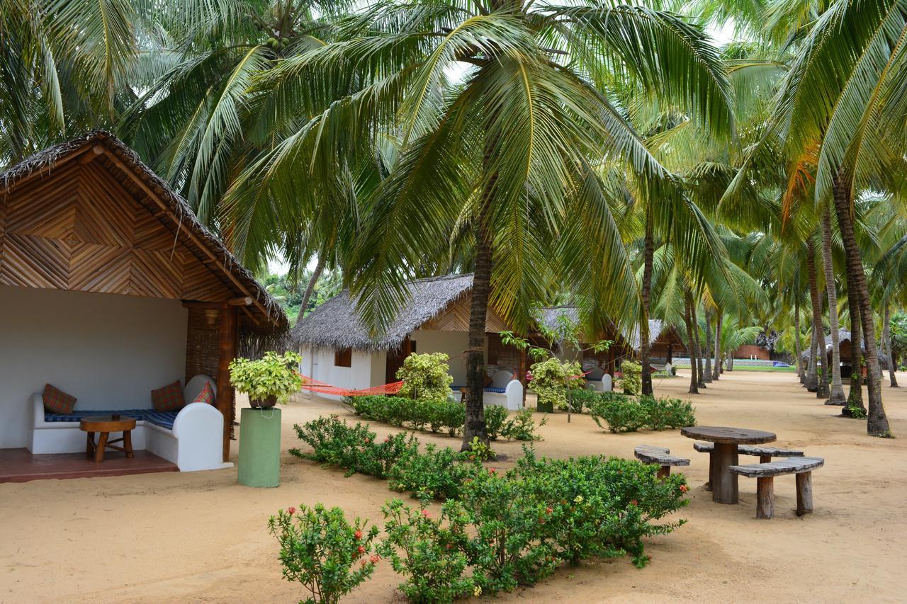 Roshanne Beach Resort Kalpitiya Exterior foto